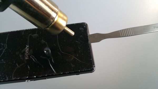 Guide tutoriel de réparation pour le Sony Xperia Z1 compact D5503